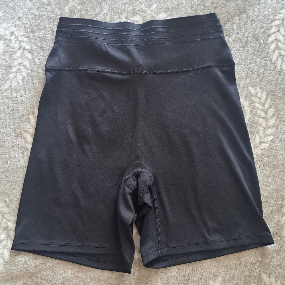 PINK Bike Short (M) NWT